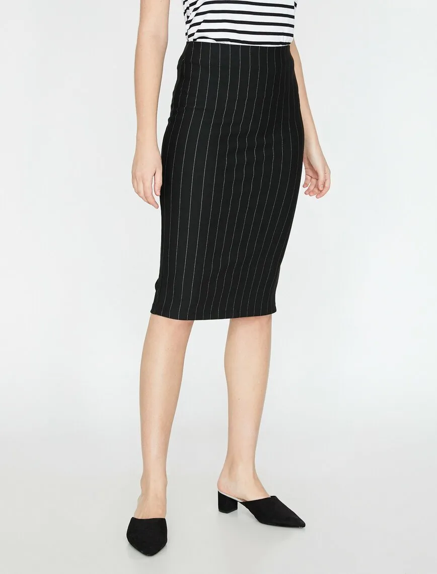 11891 Black Striped Midi Skirt