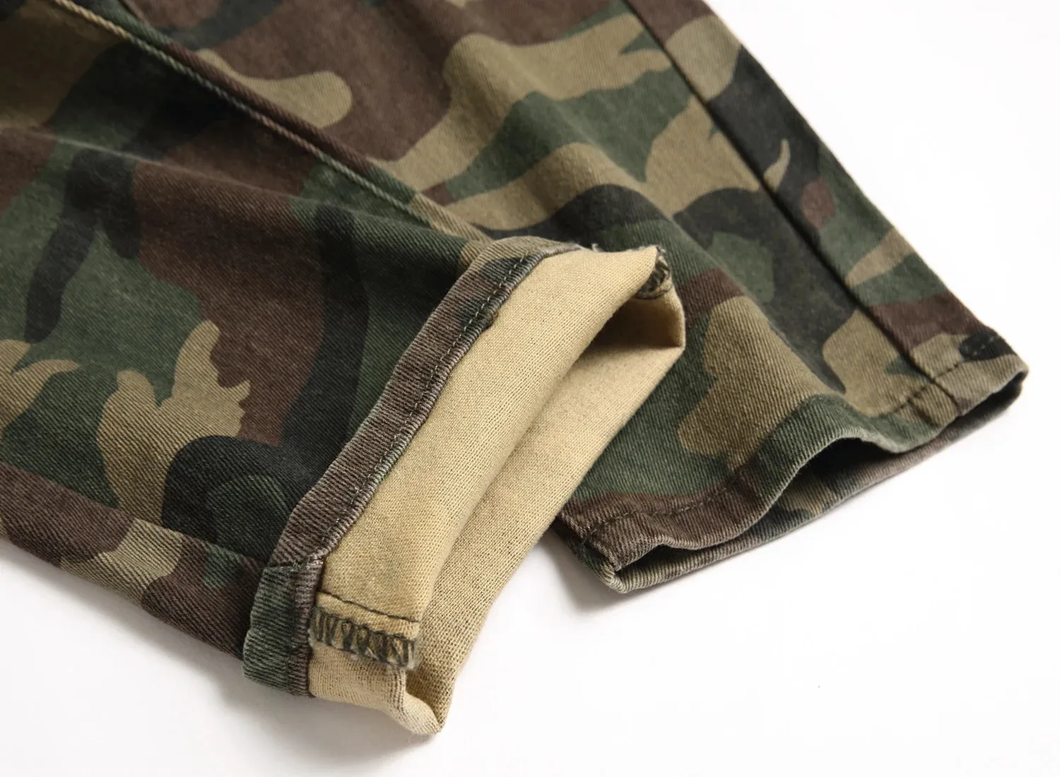 Camouflage Raglan Patch Slim Straight Jeans