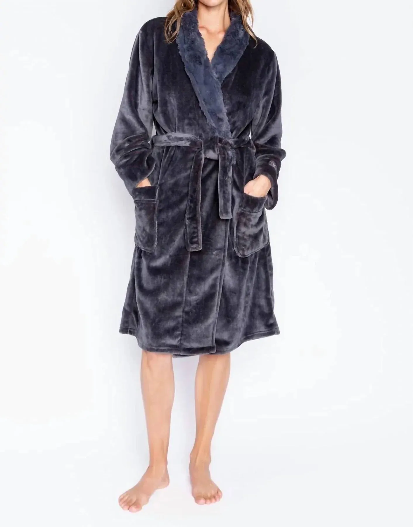 LUXE PLUSH Robe in Charcoal