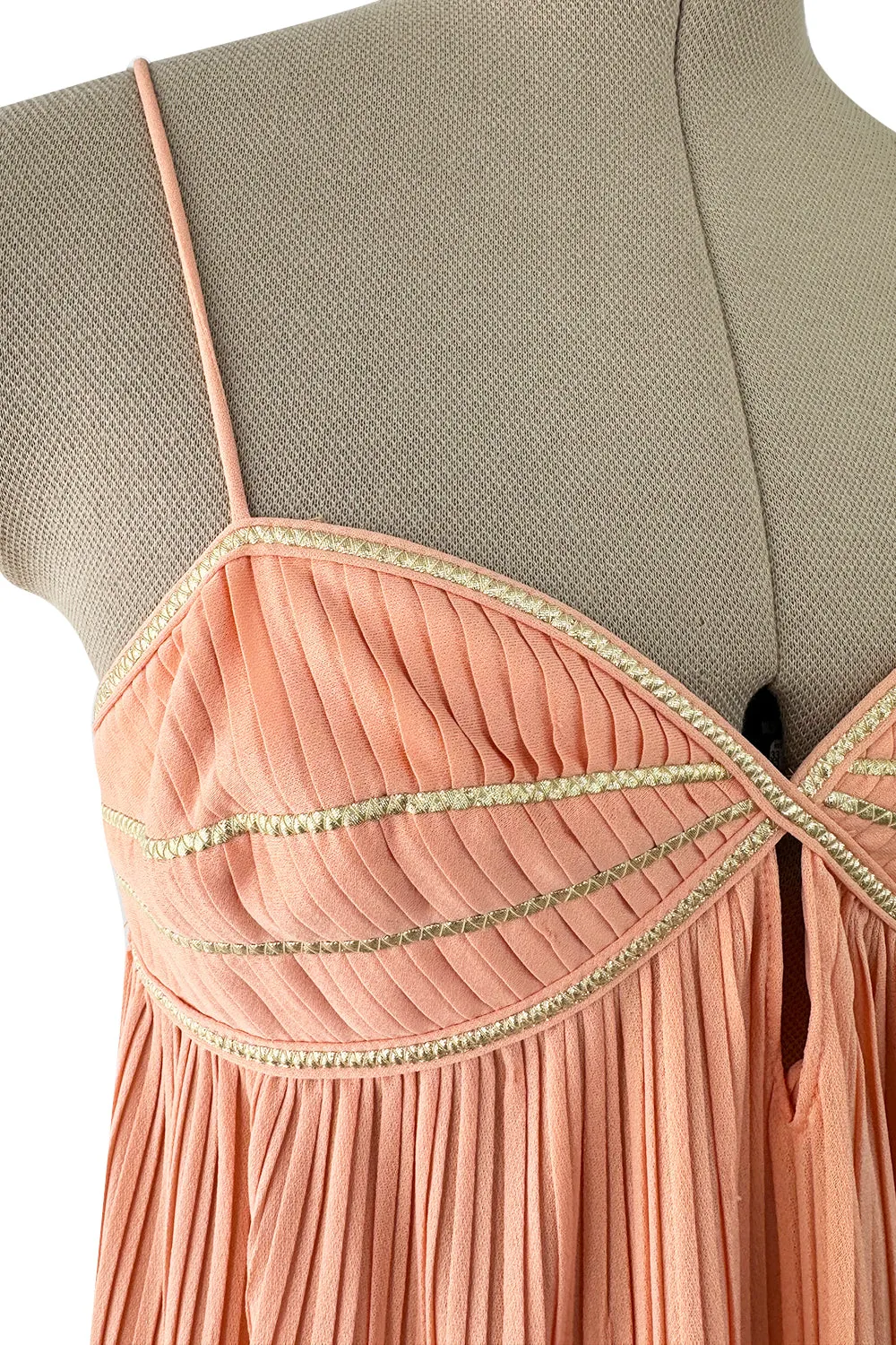 Prettiest 1980s Bill Tice Pale Peach Pleated Dress w Gold Trim Detailed Bodice & Elastic Back